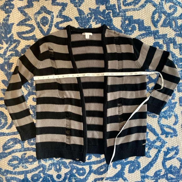 Volcom ~ striped cardigan ~ S - Picture 11 of 12
